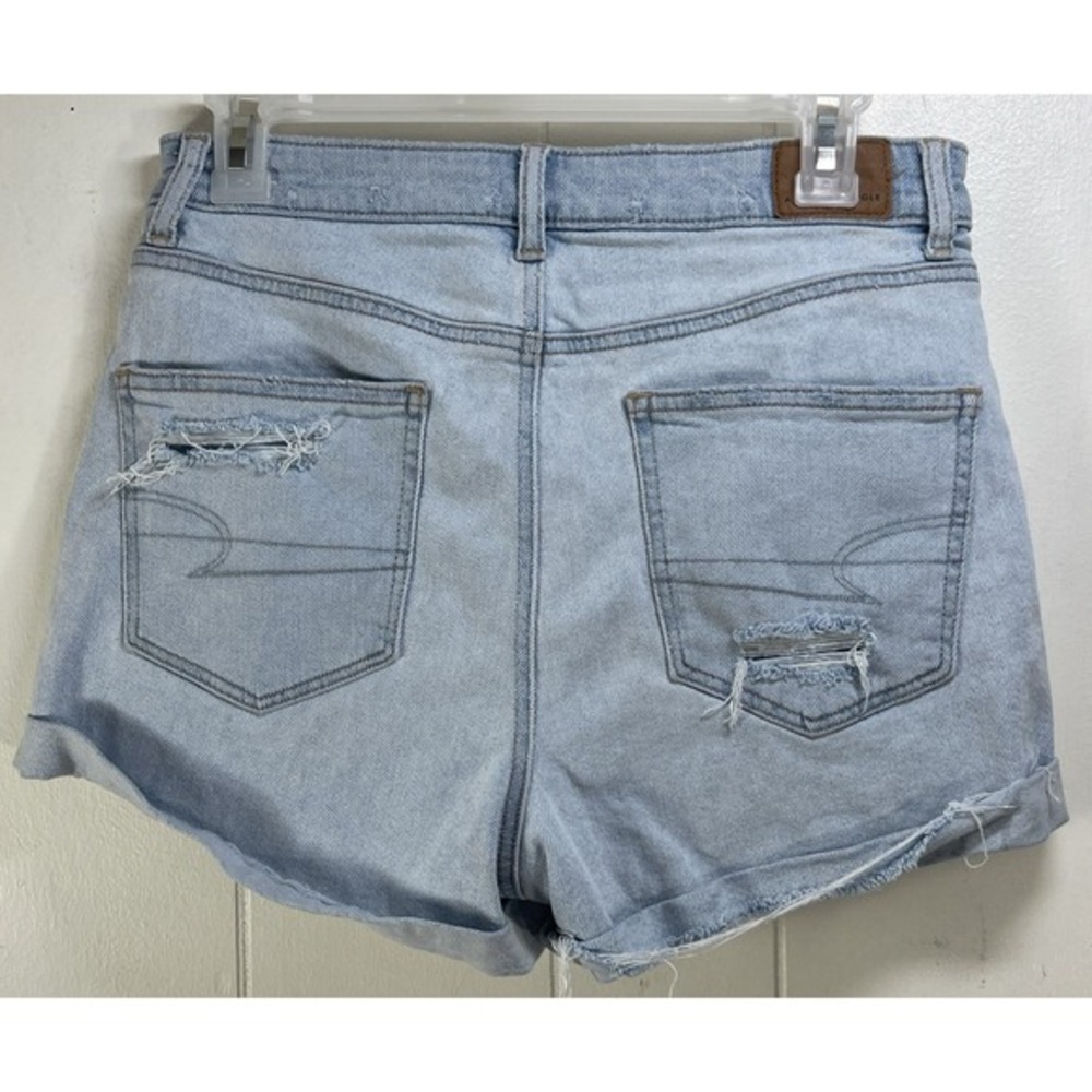 American Eagle Stretch Mom Shorts Women's Size 8 Light Wash Distressed Denim... - Picture 10 of 10